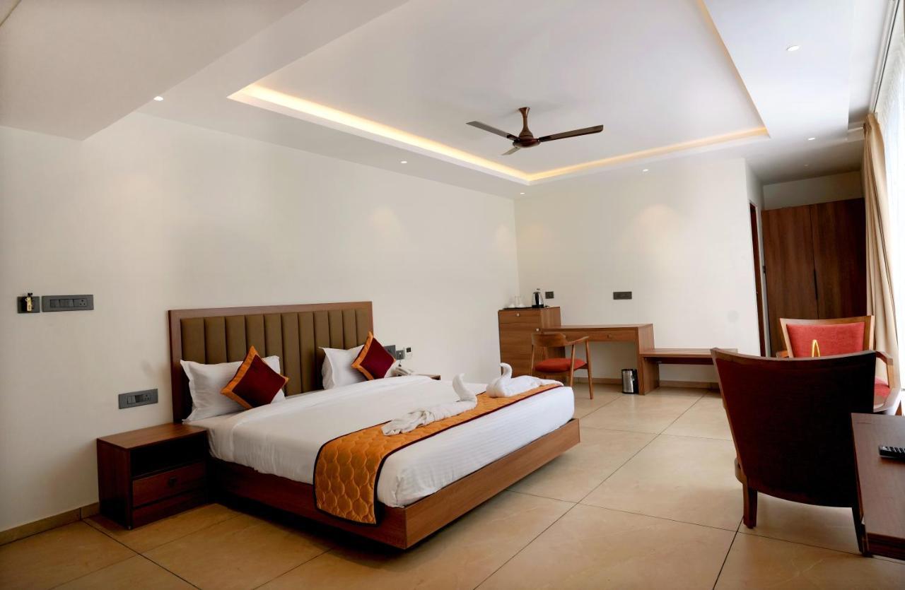 Bluemist Resorts Athirapalli Kültér fotó