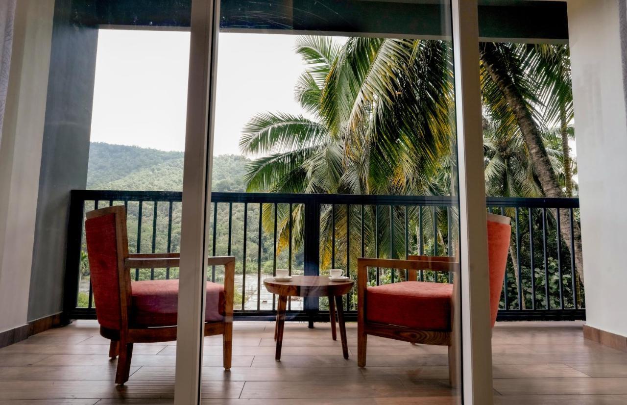 Bluemist Resorts Athirapalli Kültér fotó