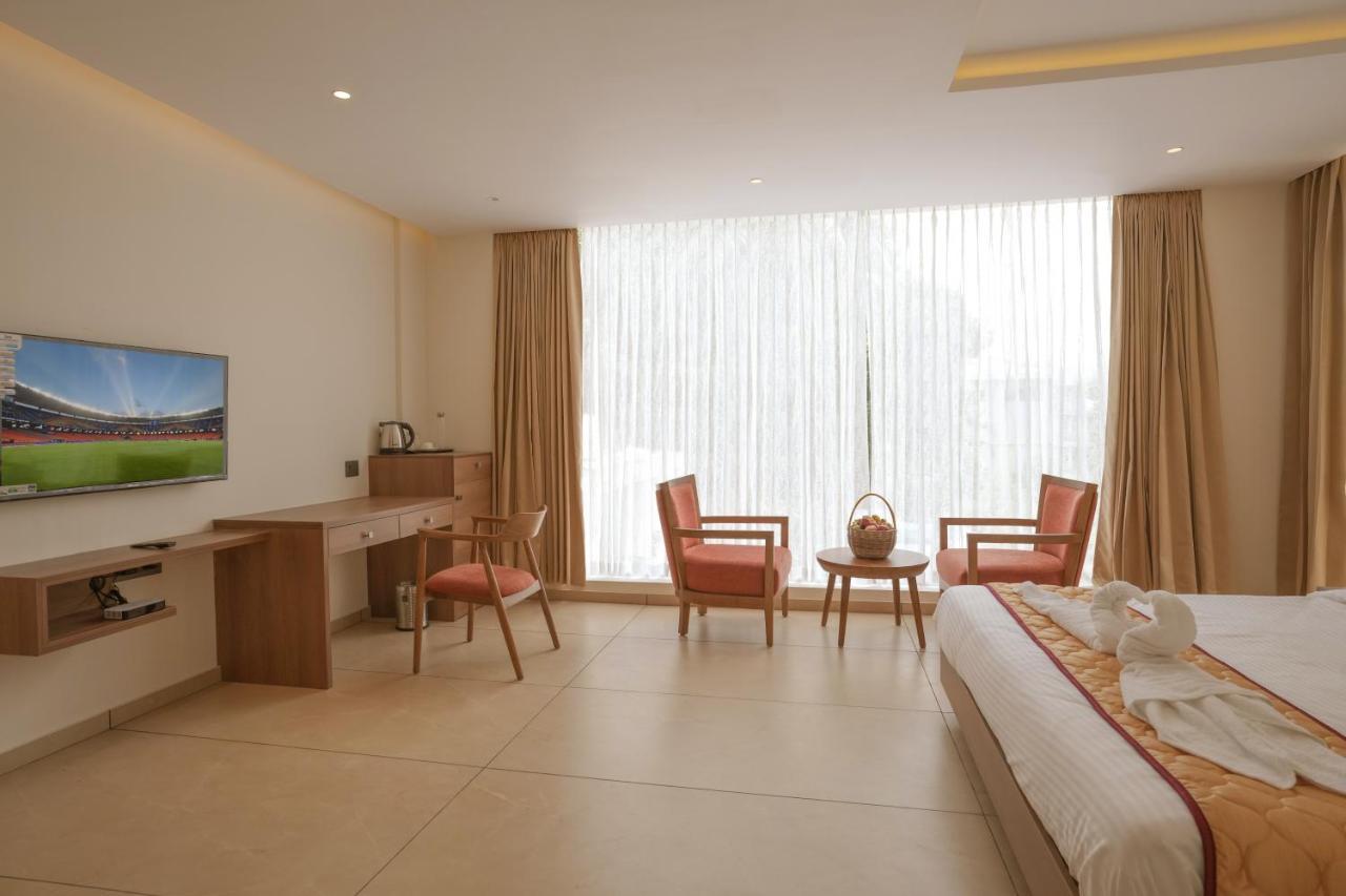 Bluemist Resorts Athirapalli Kültér fotó